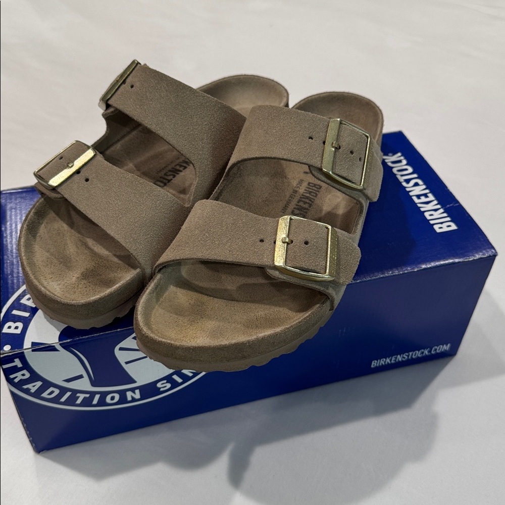 Birkenstock Taupe Arizona sandal